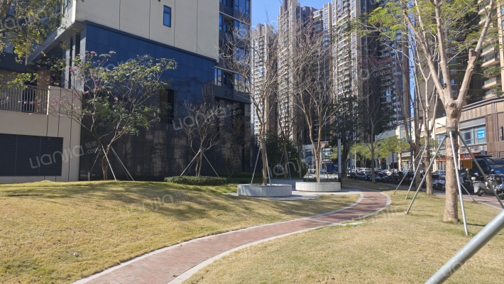 牧云溪谷毓山郡外景图