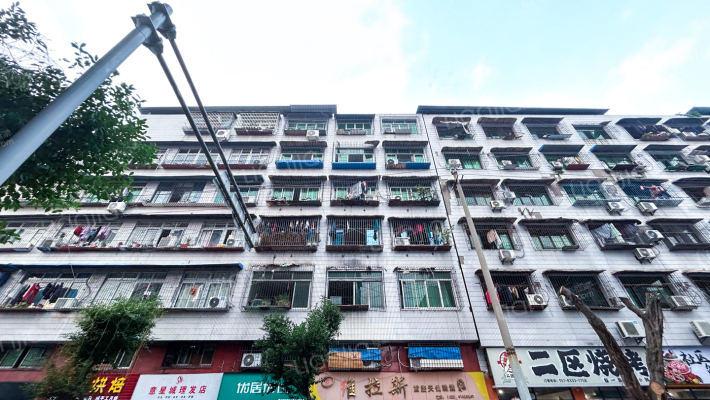 皮鞋城北一街7-15号外景图