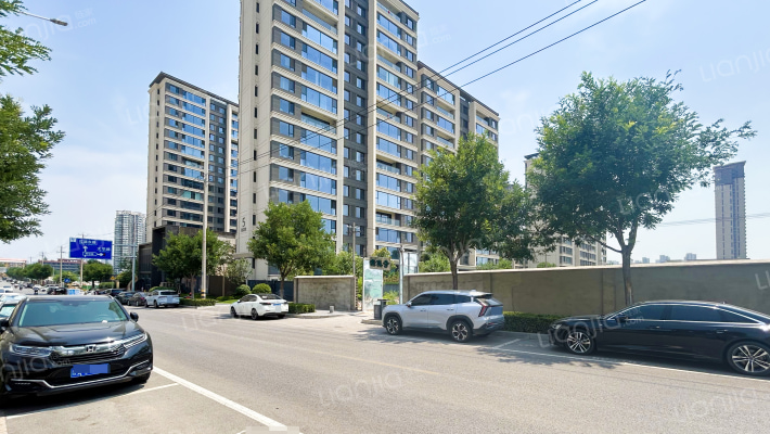 龙湖天奕外景图