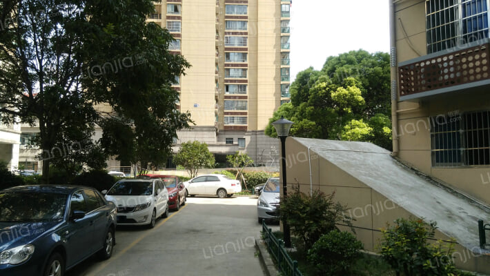 静怡花苑外景图