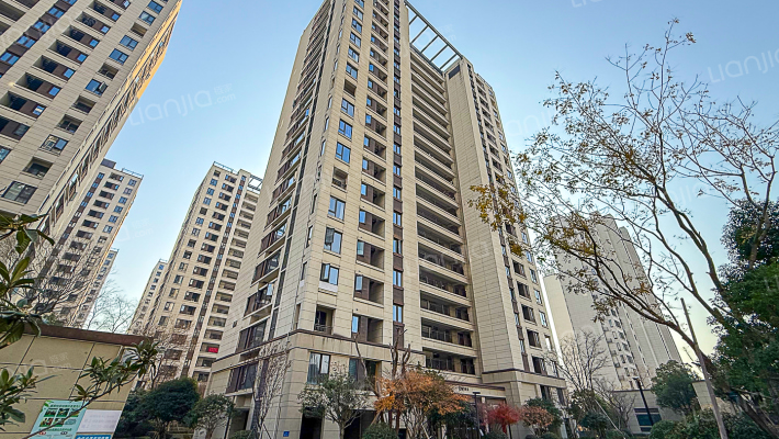 首开龙湖郦城云邸外景图