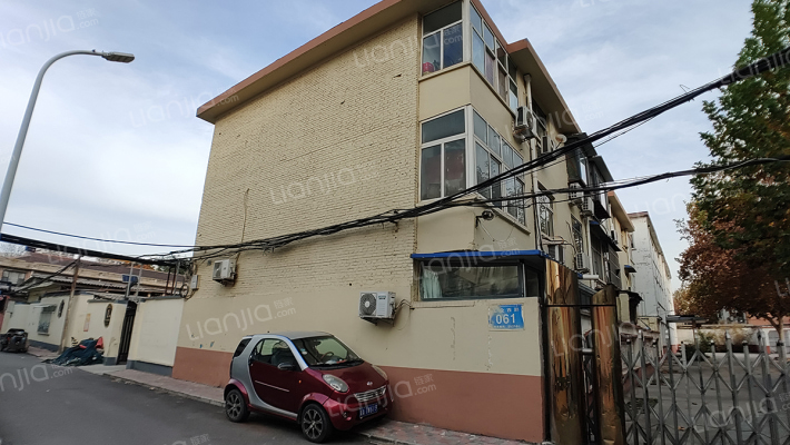 劳动技工学校家属楼外景图