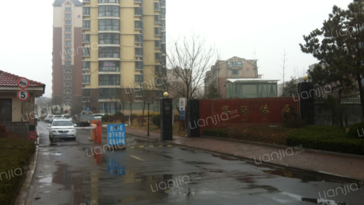 翠海依居外景图