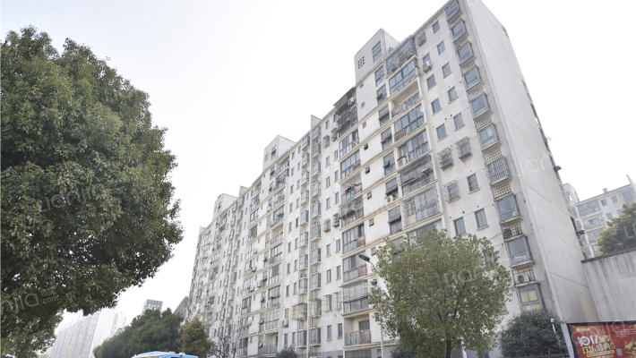 管社山家园外景图