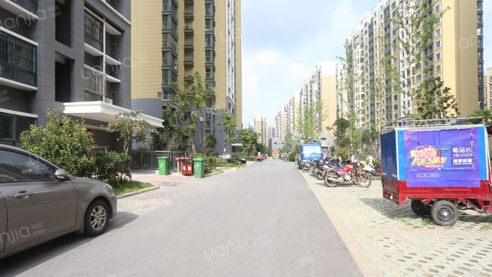 阿奎利亚城果外景图