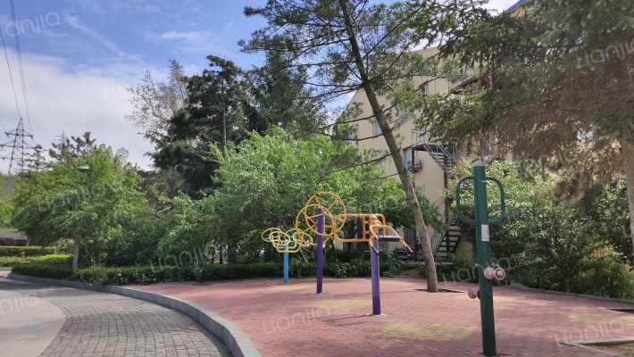 俊嘉花园外景图