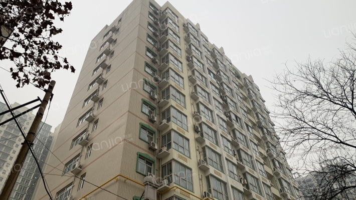 龙城公寓外景图