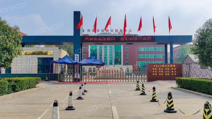 华美雅苑小区外景图