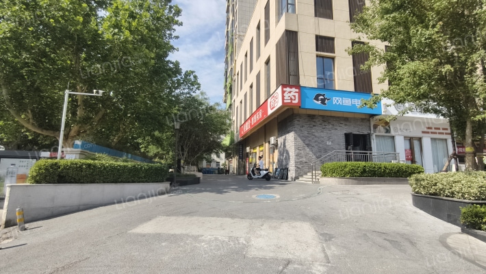 建业LA VIE半英里外景图