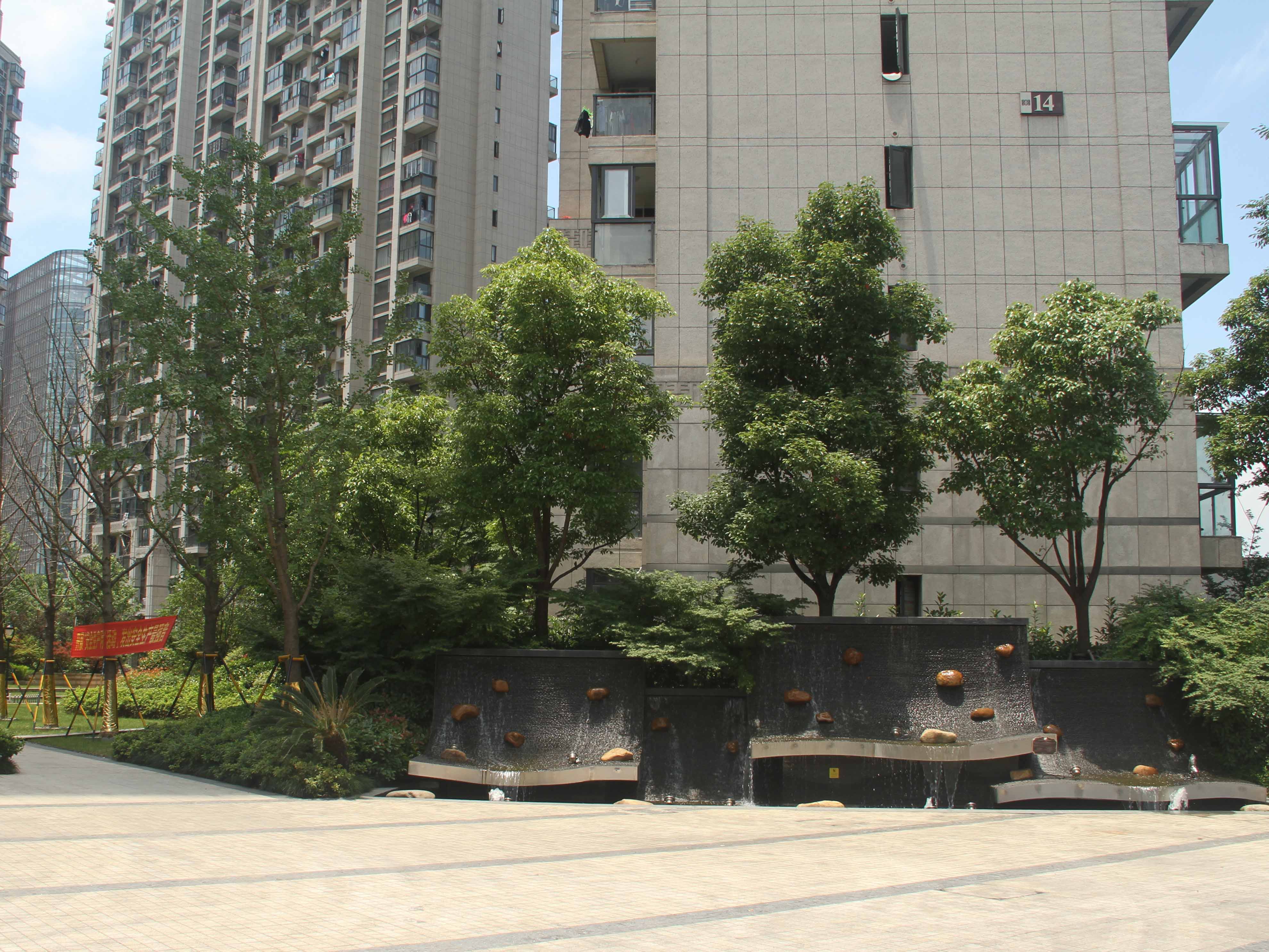 寰宇天下小区实景 12