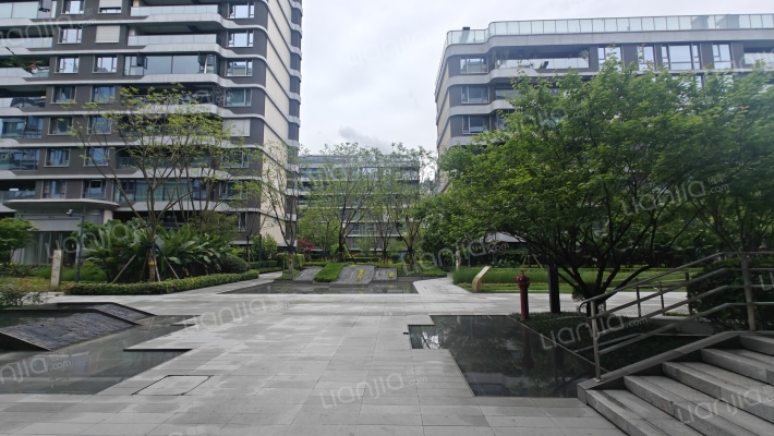 麓湖熙华天玺北区外景图