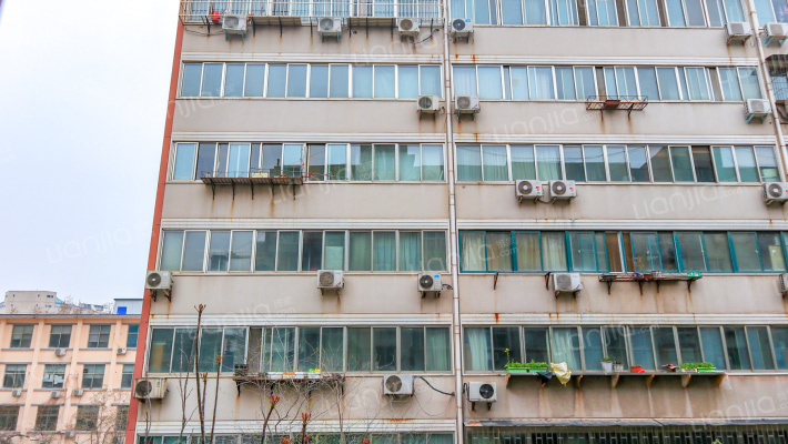 互助路26号院外景图