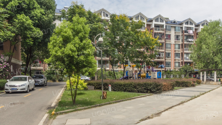 都市假日外景图