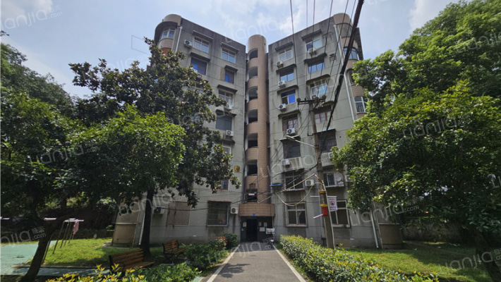 黄鹂小区外景图