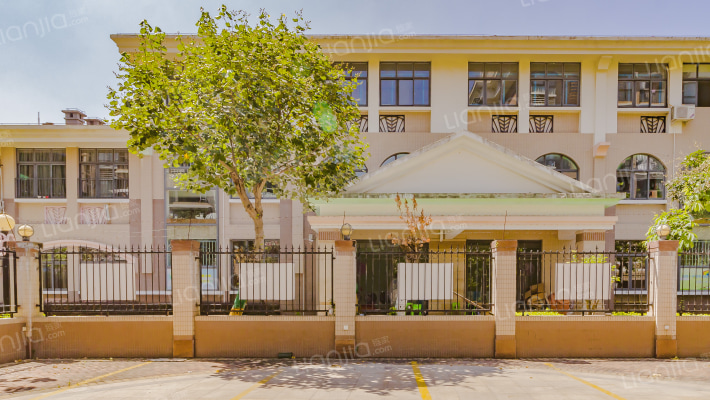 果岭生活区C区外景图