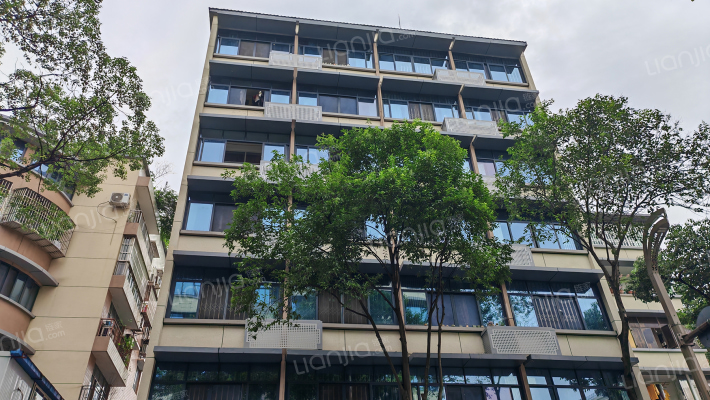 龙泉驿区财政局外景图