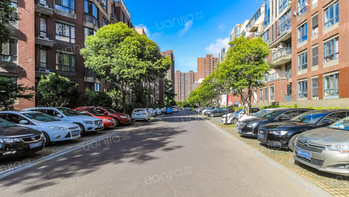 保亿风景九园外景图