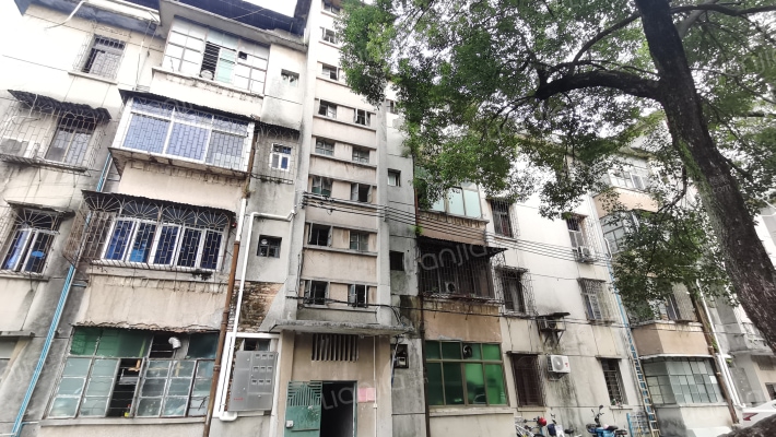 教育局住宅小区外景图