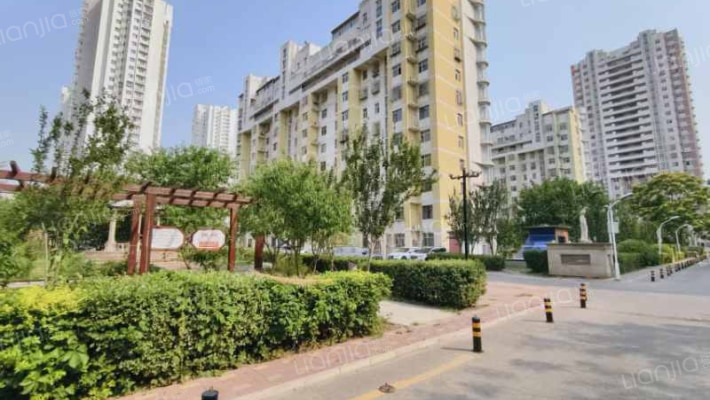 枫景家园外景图