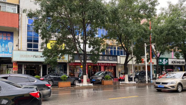 矿产小区外景图