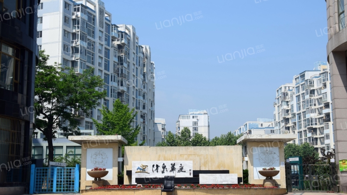 隆泉华庭外景图