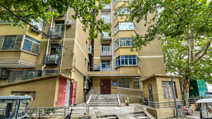 陕西省经贸委高层家属院外景图