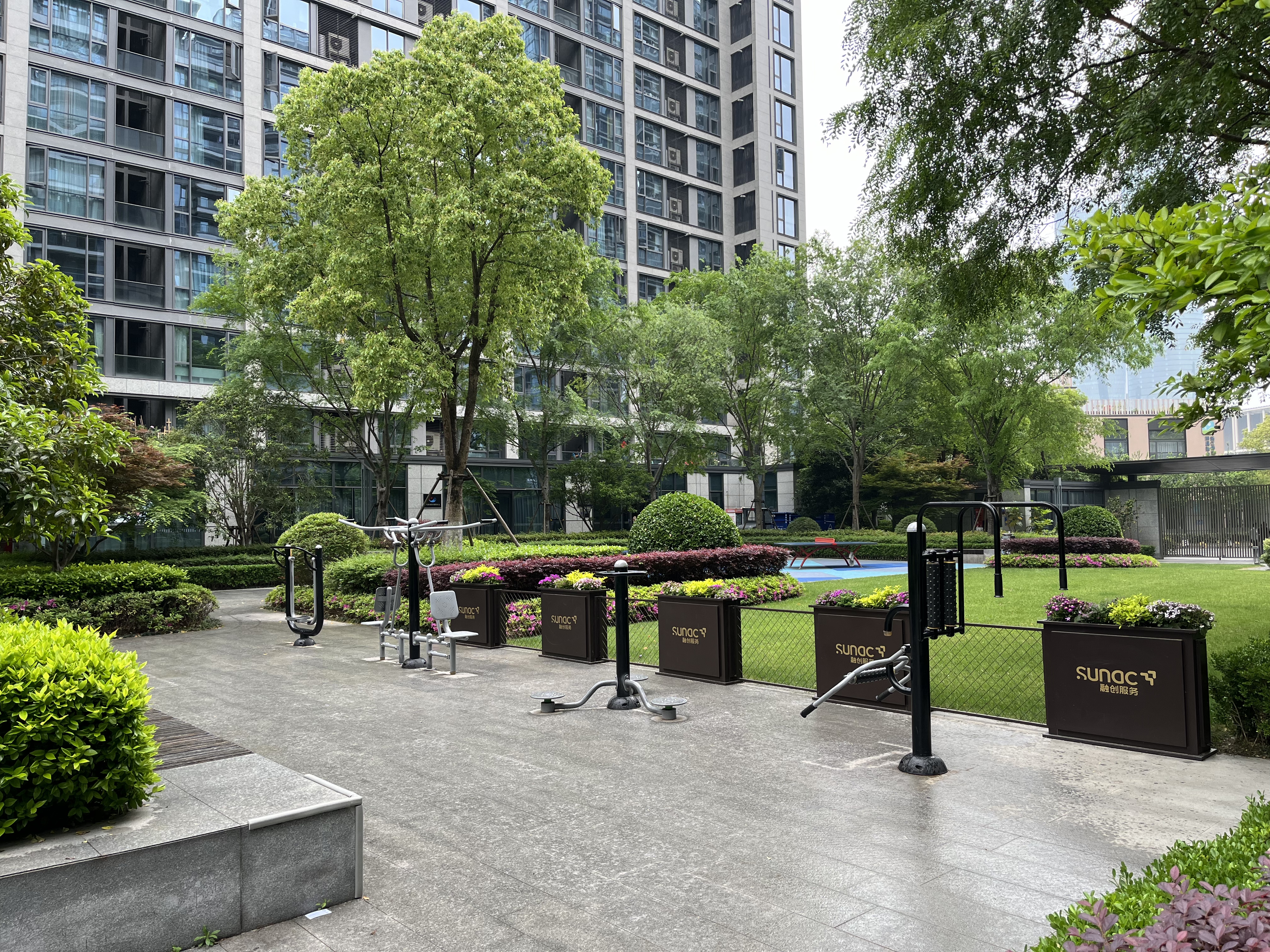 融创时代奥城小区实景 7