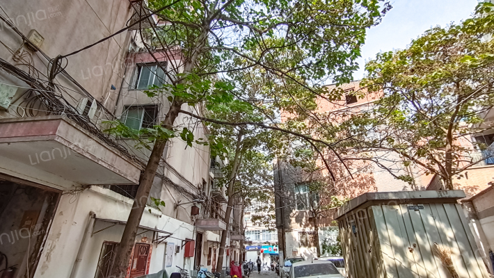 东三马路128号院外景图