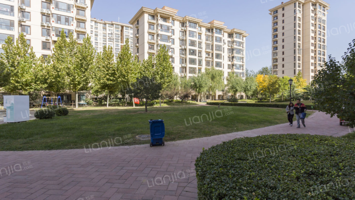 恒华安纳湖外景图