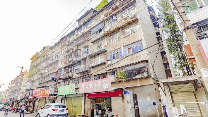 长湖地一村外景图