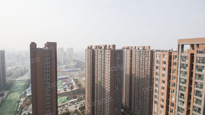 绿都紫荆华庭和园外景图