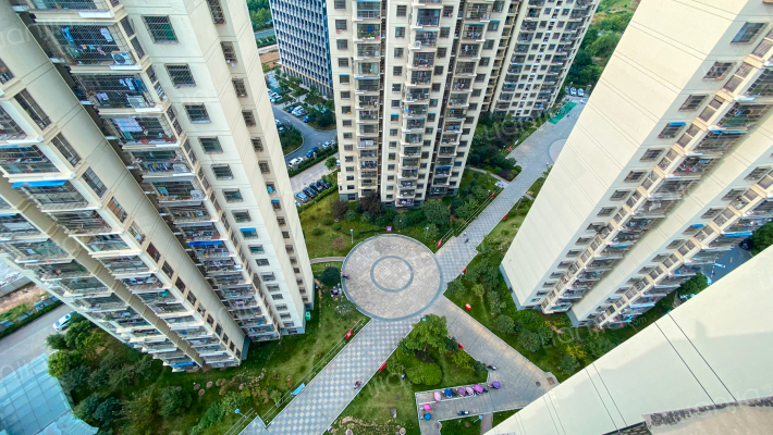 翡翠三期外景图