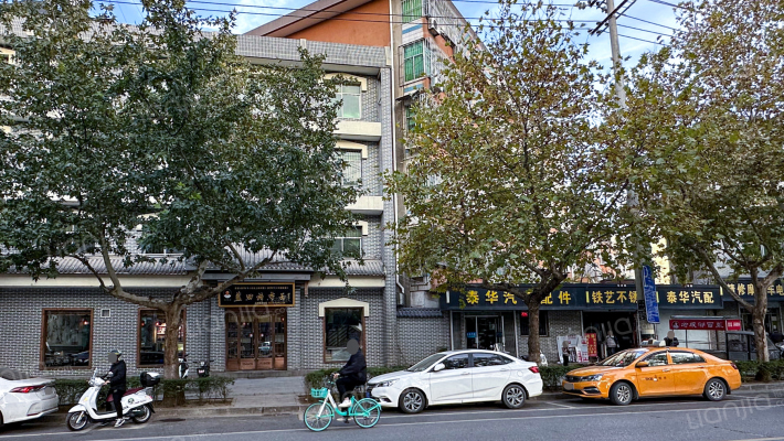 长安三建家属院外景图