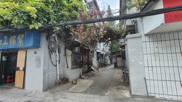 后长街5号外景图