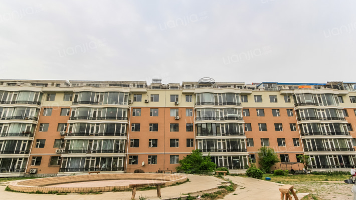 望月山庄外景图