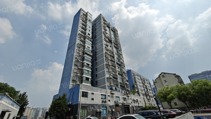 世贸中心外景图