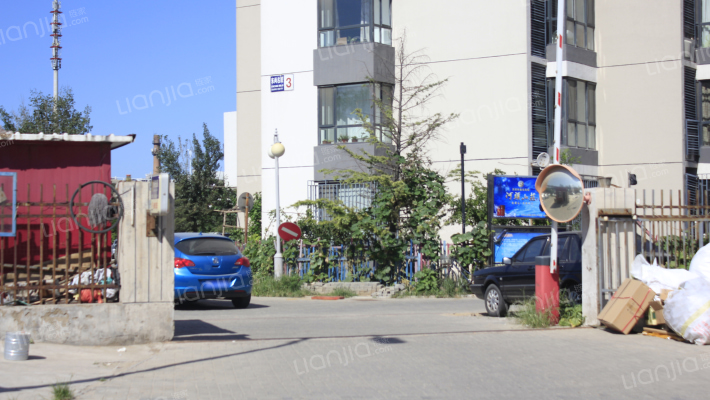 东尚名居外景图