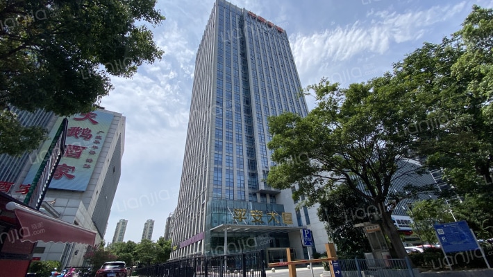 平安大厦外景图