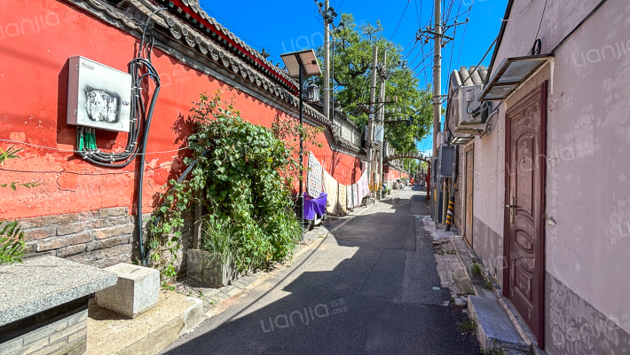 报国寺西夹道32号院外景图