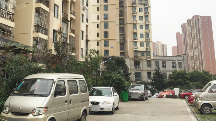 易盛家园外景图