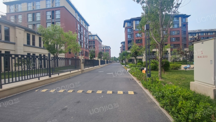 鸿坤理想湾外景图