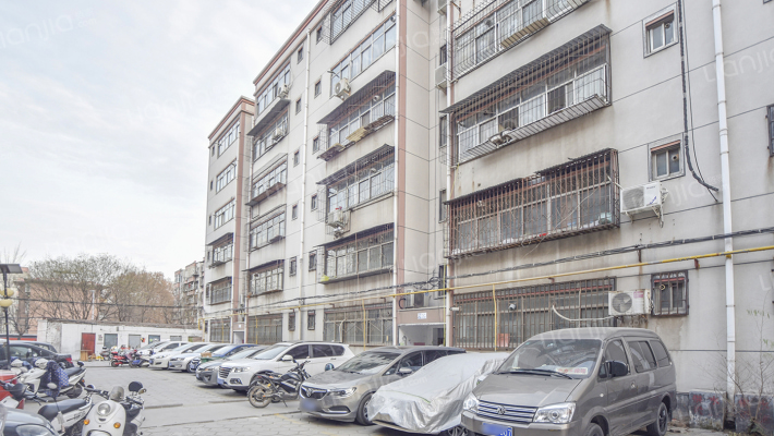 花园南街外景图