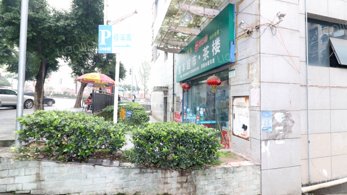 铺金昊城外景图