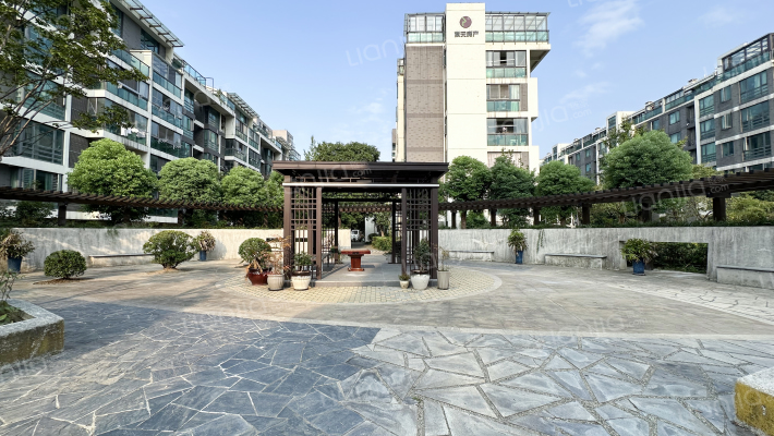 阳光水世界一期外景图