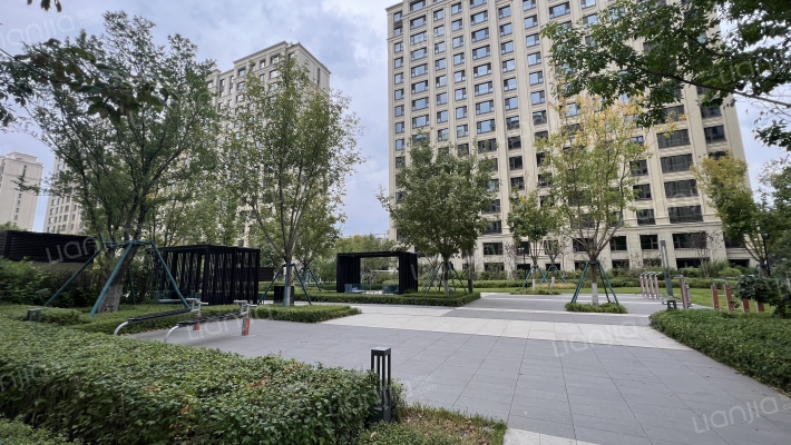 绿城杨柳郡外景图