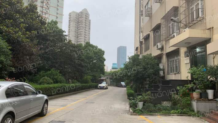 中宁大楼外景图