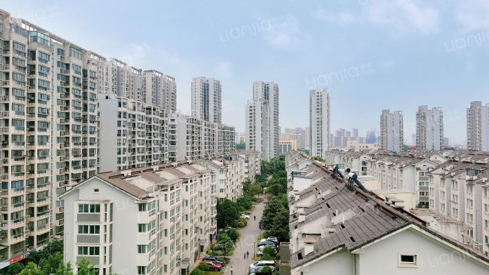 五河苑小区外景图