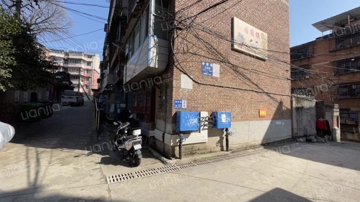 泰安巷33号外景图