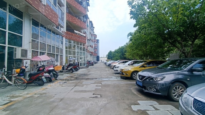 千和公寓外景图