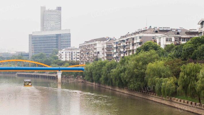 汉中门外大街外景图